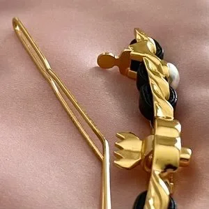 [BNIB] CHANEL - 20A CC Turnlock Chain Hair Clip Barrette CHANEL | Accessories | Bnib Chanel 2a Cc Turnlock Chain Hair  main image 2